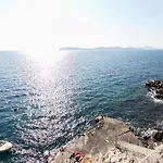 Apartmán Neve - Two-bedroom With Balcony And Sea View
